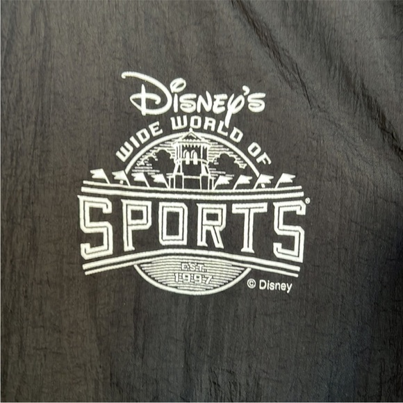 HSQ Harvard Square Disneys Wide World Of Sports Lightweight Pullover Windbreaker - Picture 2 of 9